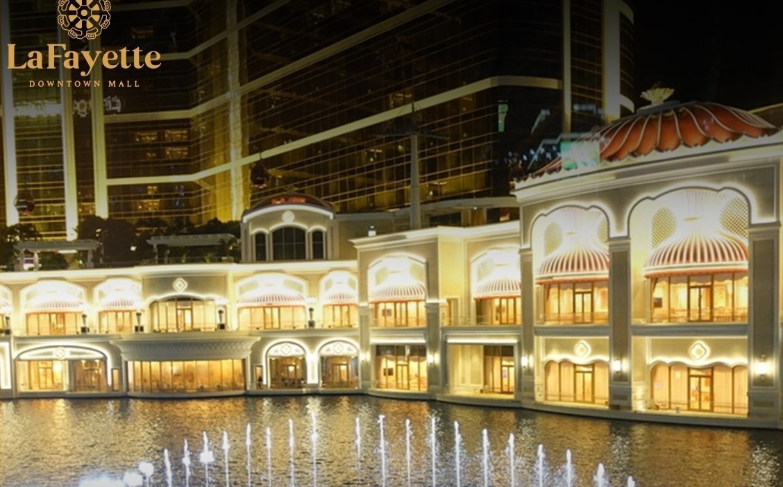 Artificial Lake لافييت مول